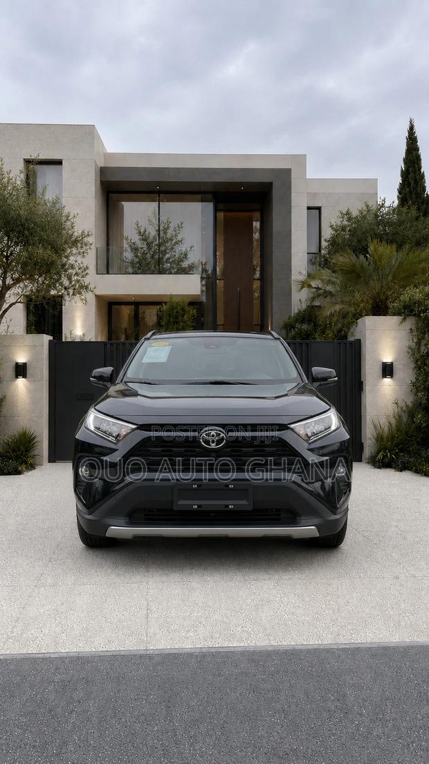 Toyota RAV4 2021 Black