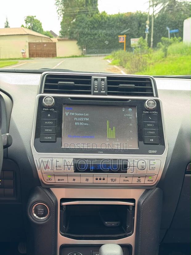 Toyota Land Cruiser Prado 4.0 Petrol TX-L 2019 Gray