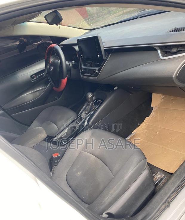 Toyota Corolla SE 2022 White