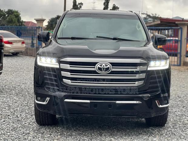 Toyota Land Cruiser 2022 Gray