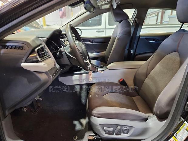Toyota Camry LE (2.5L 4cyl 8A) 2019 Black