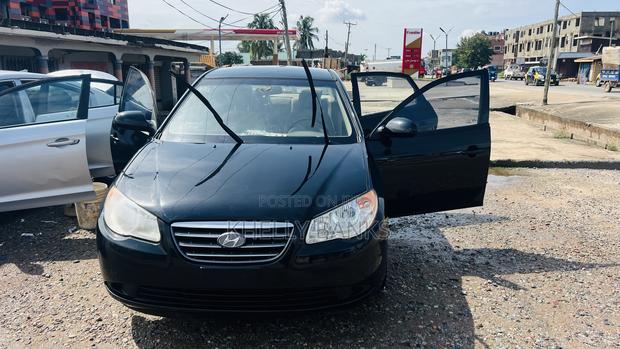 Hyundai Elantra 2010 Black
