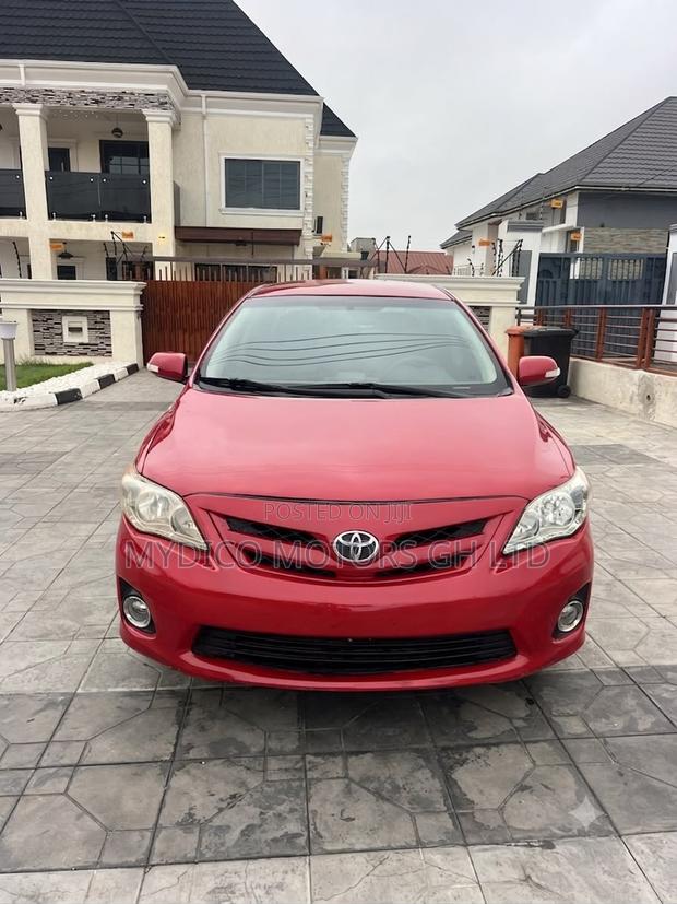 Toyota Corolla S 4dr Sedan (1.8L 4cyl 4A) 2013 Red