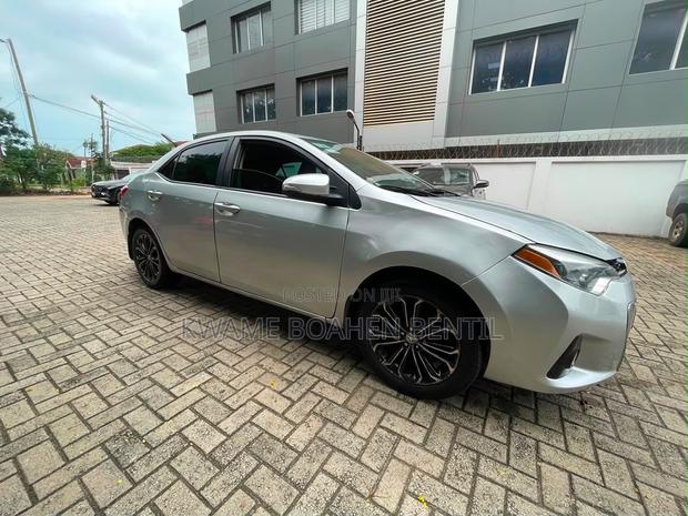 Toyota Corolla S 4dr Sedan (1.8L 4cyl CVT) 2016 Silver