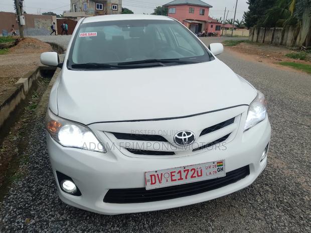 Toyota Corolla 2012 White