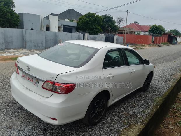 Toyota Corolla 2012 White