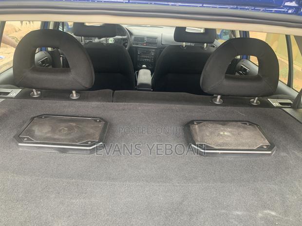 Volkswagen Golf GTI 2000 Blue