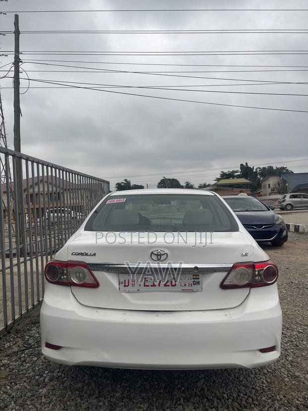 Toyota Corolla LE 4dr Sedan (1.8L 4cyl 4A) 2012 White
