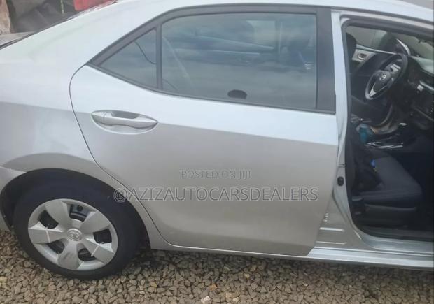Toyota Corolla LE 4dr Sedan (1.8L 4cyl CVT) 2014 Gray