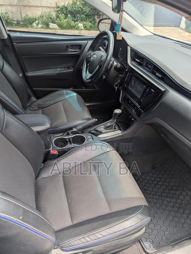 Toyota Corolla 2017 White