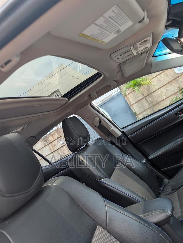 Toyota Corolla 2017 White