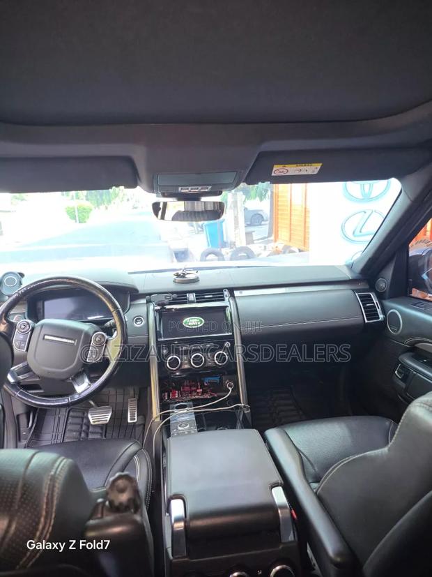 Land Rover Discovery HSE LUXURY 4x4 2019 Gray