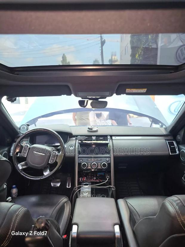 Land Rover Discovery HSE LUXURY 4x4 2019 Gray