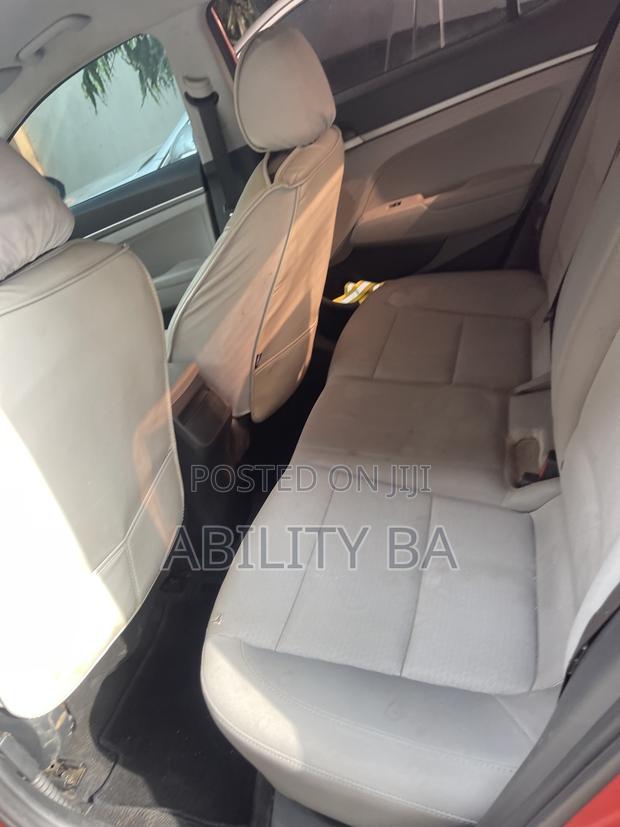 Hyundai Elantra 2017 Red
