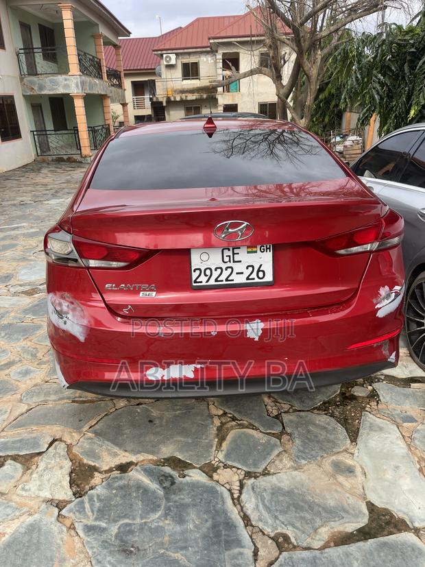 Hyundai Elantra 2017 Red
