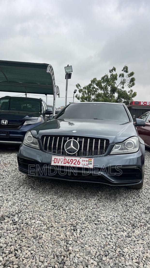 Mercedes-Benz C250 2013 Gray