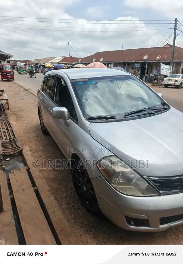 Nissan Versa 2008 Silver