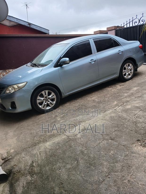 Toyota Corolla LE 4dr Sedan (1.8L 4cyl 4A) 2013 Blue