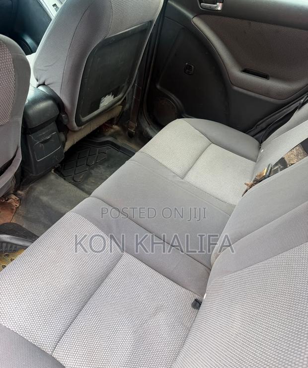 Toyota Matrix 2010 Silver