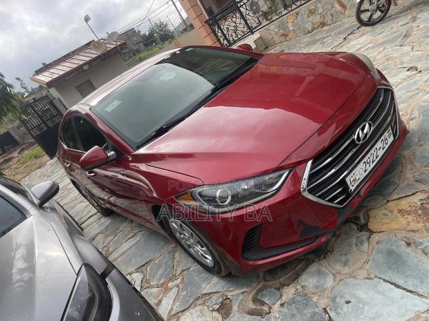 Hyundai Elantra 2017 Red