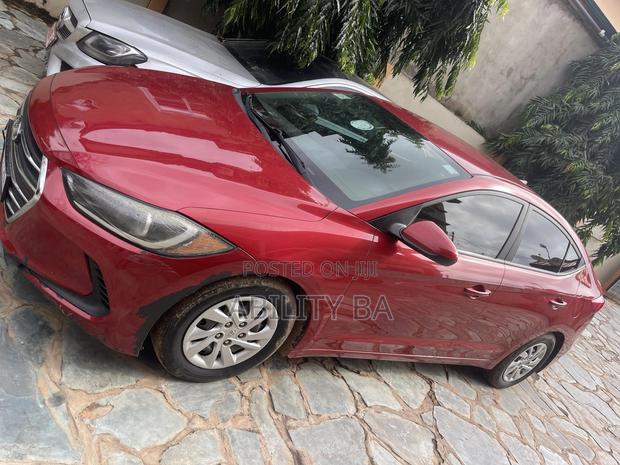 Hyundai Elantra 2017 Red