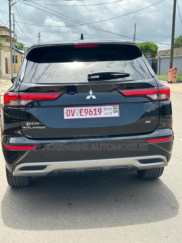 Mitsubishi Outlander SE 2022 Black