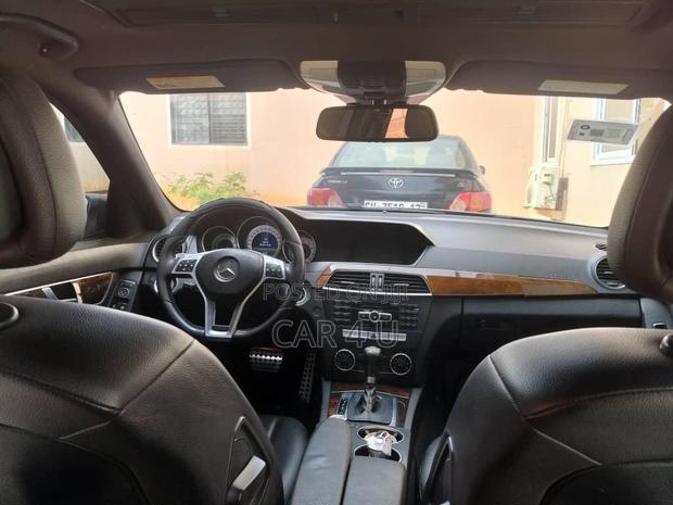 Mercedes-Benz C250 2014 Brown