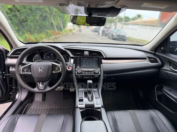 Honda Civic Touring Sedan 2020 Black