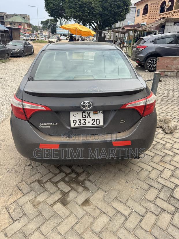 Toyota Corolla 2015 Gray