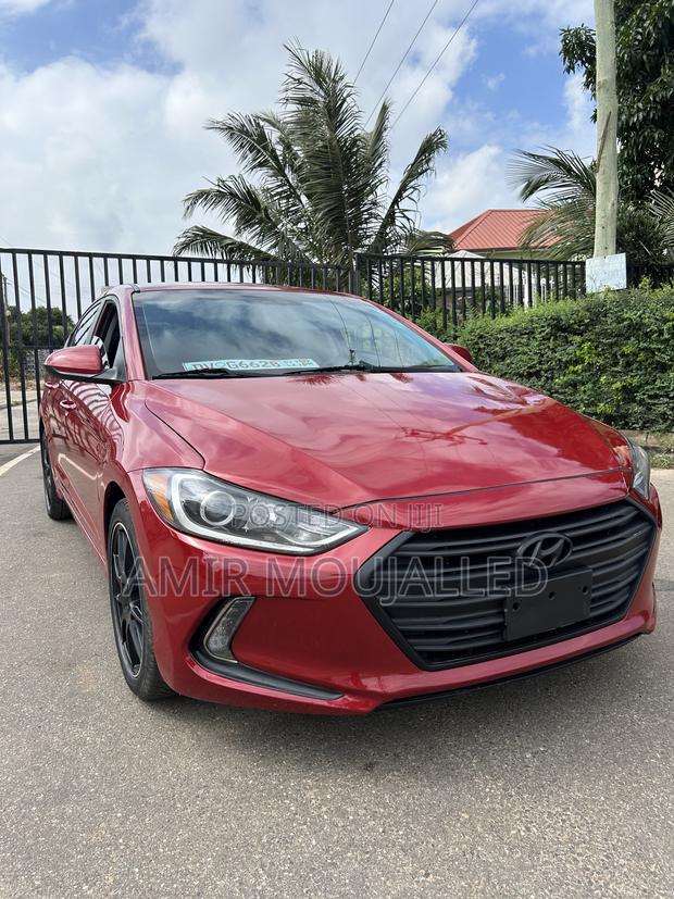 Hyundai Elantra Limited Sedan FWD (2.0L 4cyl 6A) 2017 Red