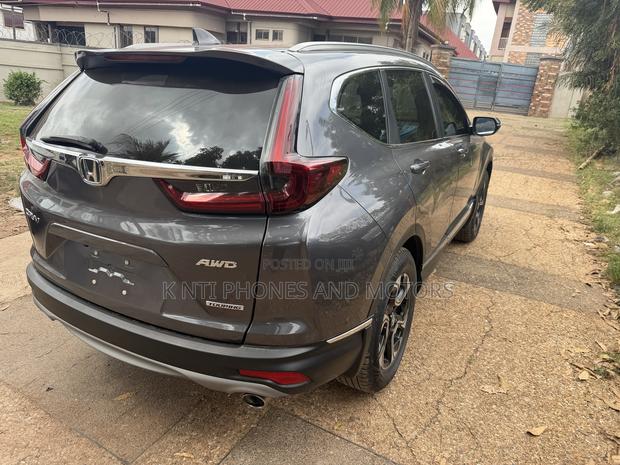 Honda CR-V Touring AWD 2020 Gray