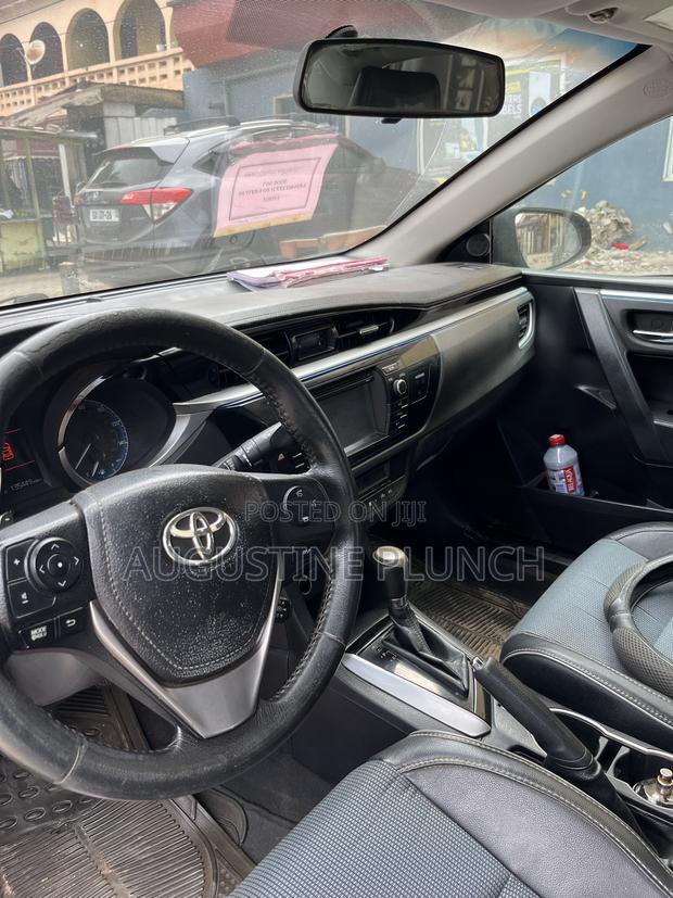 Toyota Corolla 2015 Blue