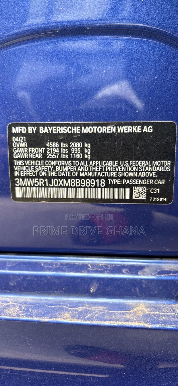 BMW 330i 2021 Blue