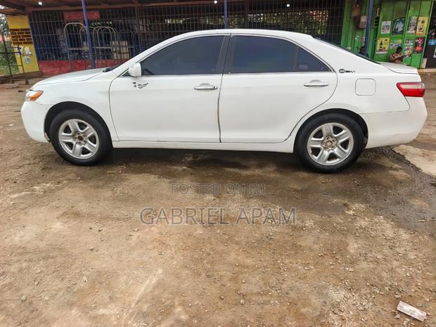 Toyota Camry 2007 White