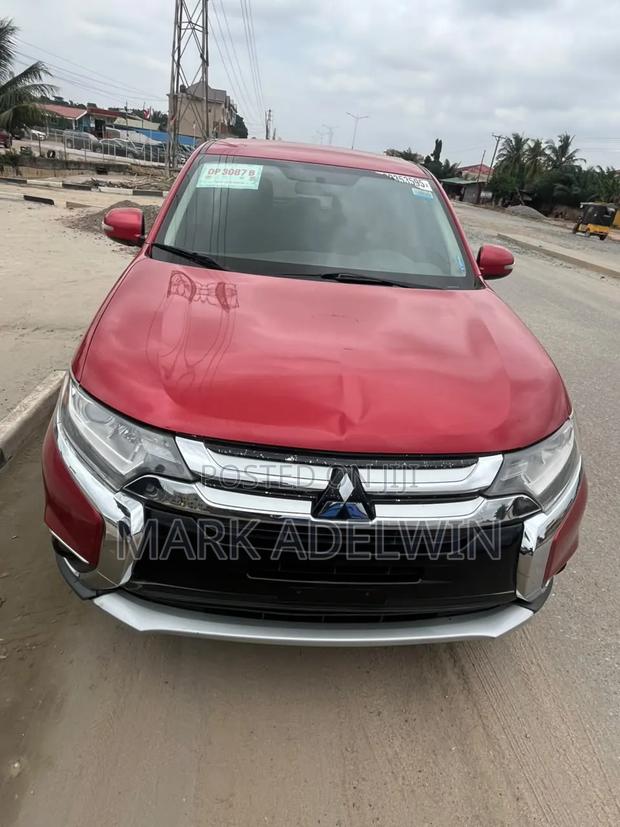 Mitsubishi Outlander 2016 Red