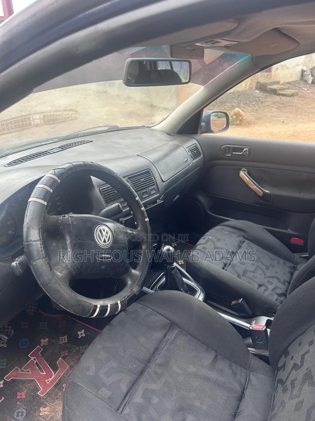 Volkswagen Golf 1.9 TDi 2000 Blue