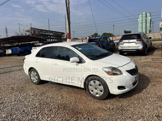 Toyota Yaris 1.5 2009 White