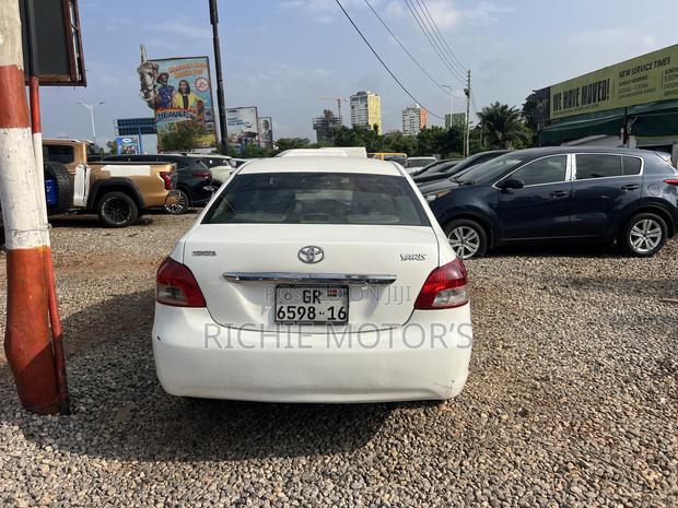 Toyota Yaris 1.5 2009 White