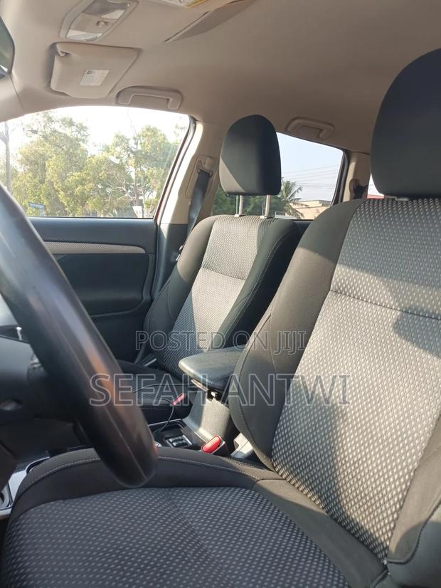 Mitsubishi Outlander 2018 Red