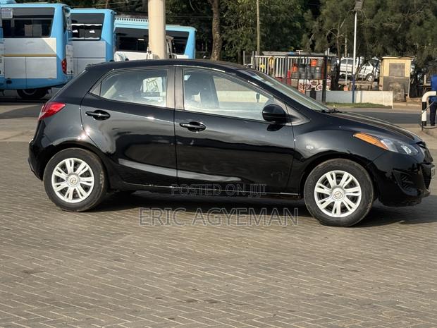 Mazda 2 2010 Black