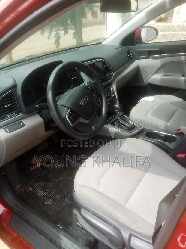 Hyundai Elantra 2017 Red