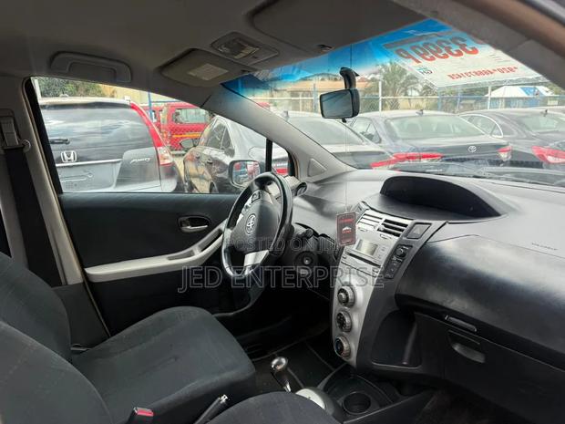 Toyota Yaris 2009 Black