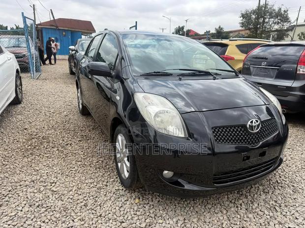 Toyota Yaris 2009 Black