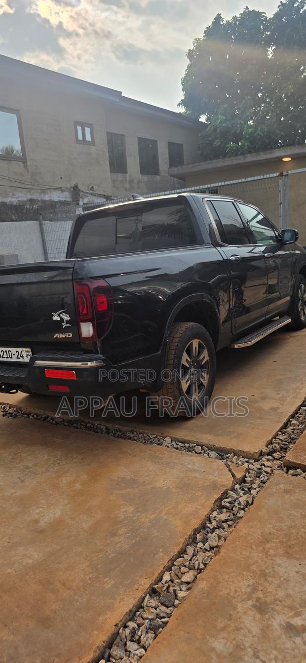 Honda Ridgeline Sport AWD Crew Cab 125.2 in. WB 2017 Black