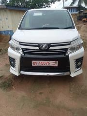 Toyota Voxy 2016 White for sale