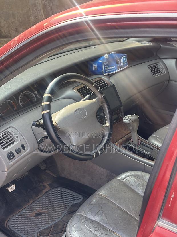 Toyota Avalon 3.0 2000 Orange