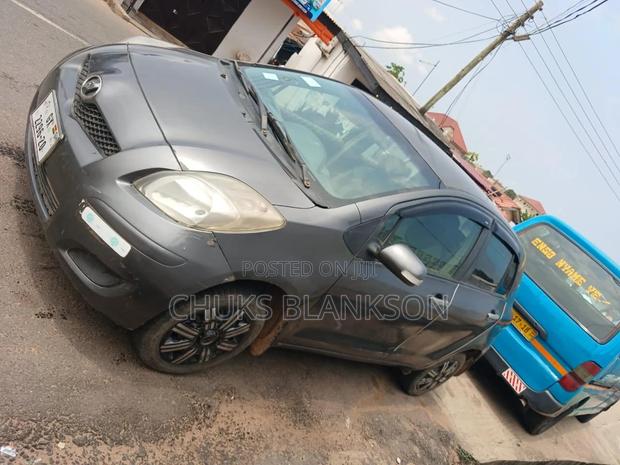 Toyota Vitz 2019 Gray