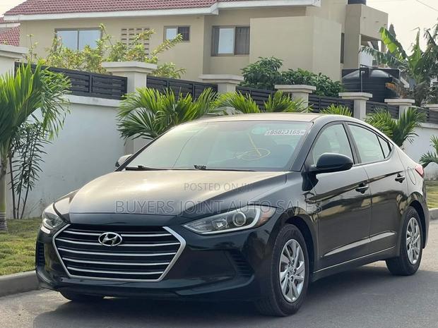 Hyundai Elantra 2017 Black