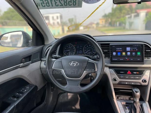Hyundai Elantra 2017 Black