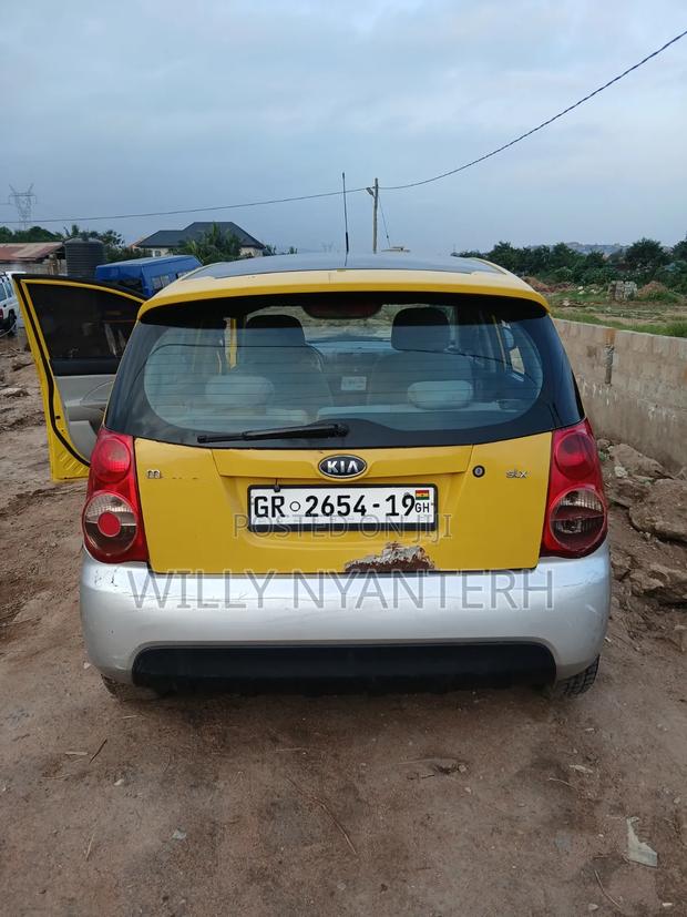 Kia Morning 2010 Yellow